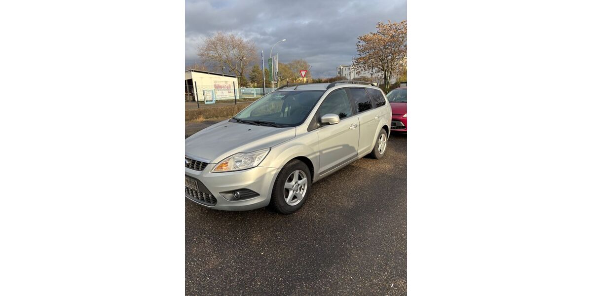 Ford Focus 208.000 km 2.350 € Landau 76829