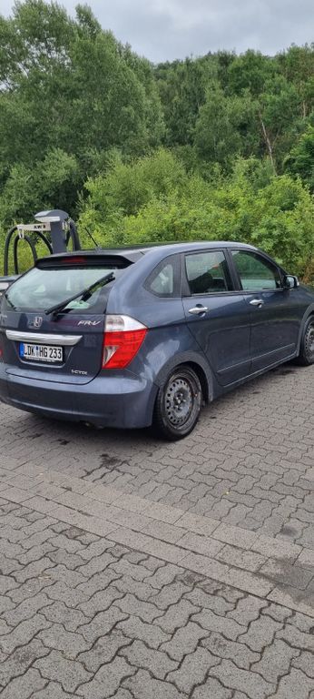 FR-V