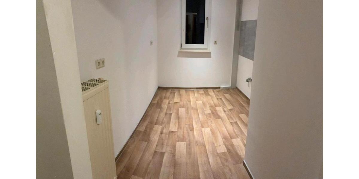 Erdgeschoßwohnung Crimmitschau - 2 Zimmer, 47 m&sup2;, 294&euro; | Angebot:26266998