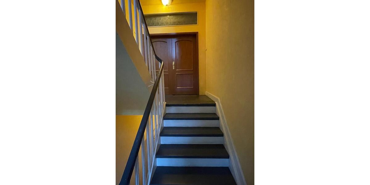 Etagenwohnung Essen Stadtbezirk VIII - 5 Zimmer, 150 m&sup2;, 1.680&euro; | Angebot:25363545