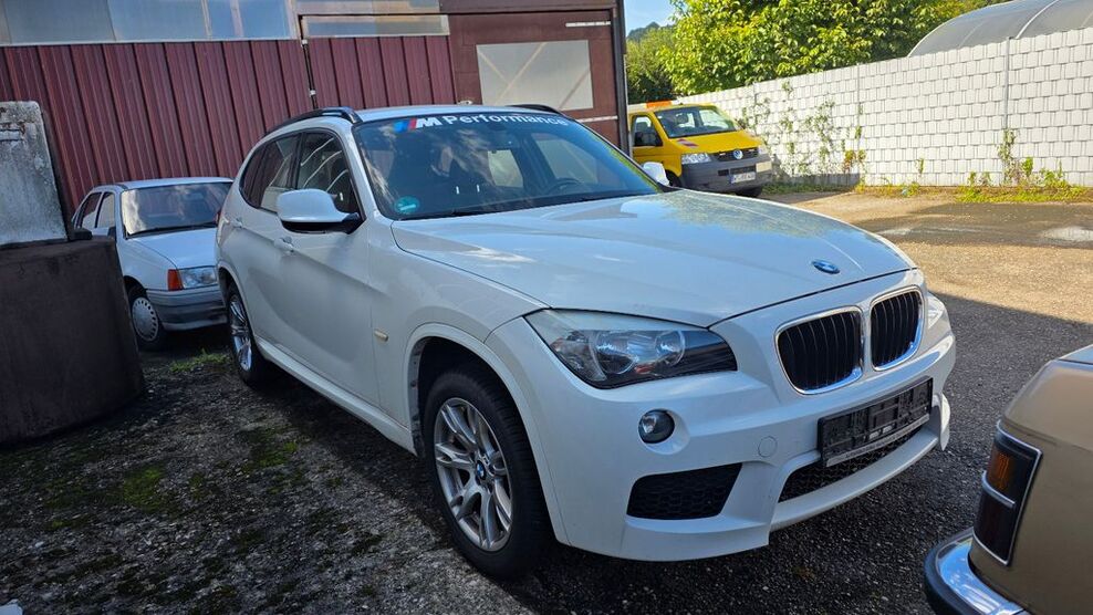 BMW X1 220.000 km 4.500 € Weilheim 79809
