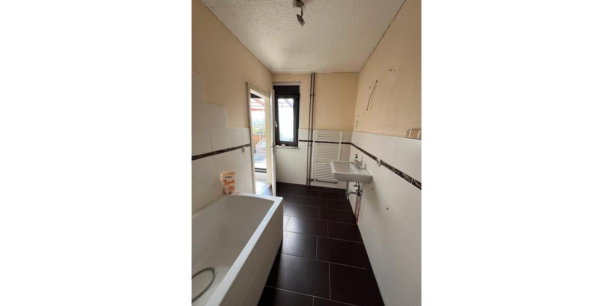 Reihenhaus Pößneck - 3 Zimmer, 100 m&sup2;, 120.000&euro; | Angebot:26589183