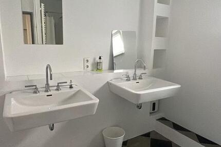 Haus Oststeinbek - 6 Zimmer, 400 m&sup2;, 20&euro; | Angebot:18888376