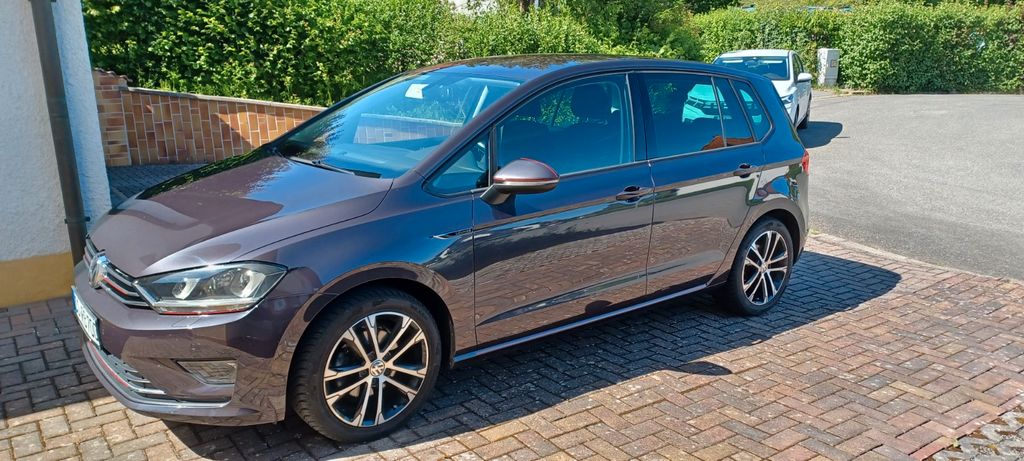 VW Golf Sportsvan 97.000 km 12.500 &euro; Ahorn 96482