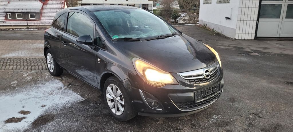 Opel Corsa 89.300 km 5.500 &euro; Reutlingen 72766
