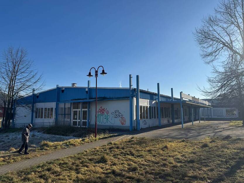 Ehemaliges Ärztehaus in Schwarza Nord I provisionsfrei zu verkaufen. zimmer
