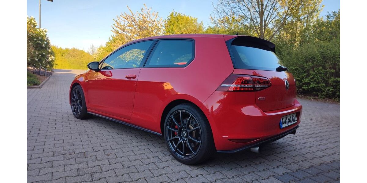 VW Golf 82.000 km 15.290 &euro; Bad Neuenahr-Ahrweiler 53474