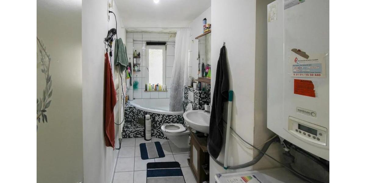 Etagenwohnung Duisburg Hamborn - 5 Zimmer, 120 m&sup2;, 175.000&euro; | Angebot:26241869