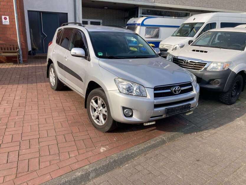 RAV 4