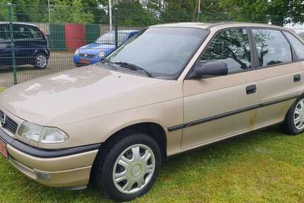 Opel Astra 205.310 km 495 &euro; Ganderkesee 27777