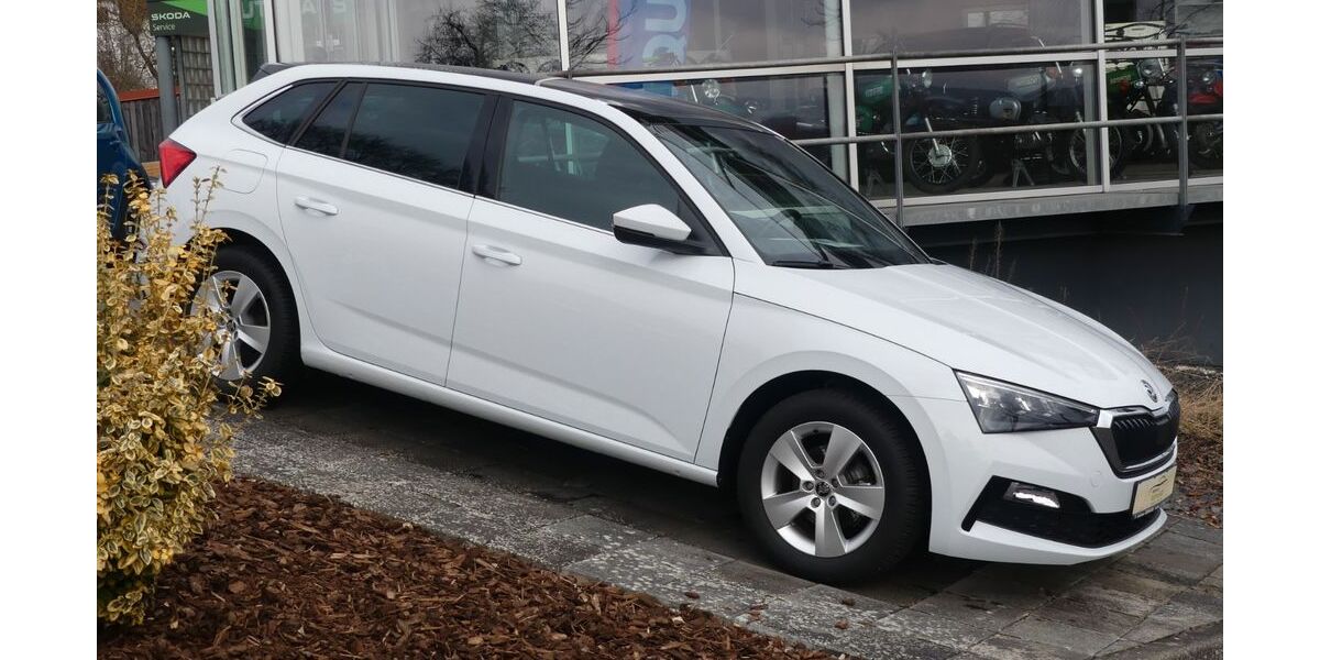 Skoda Scala 5.504 km 24.900 &euro; Buttlar 36419