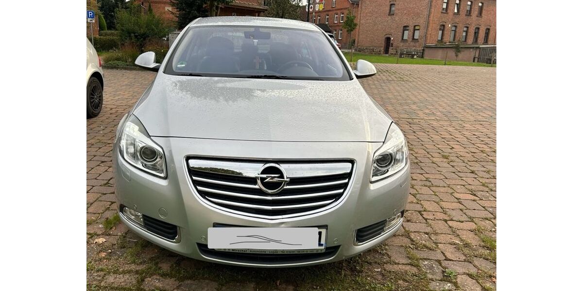 Opel Insignia 110.000 km 6.400 &euro; Bad Pyrmont 31812