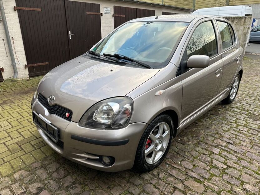 Toyota Yaris 140.400 km 3.540 € Bremen 28215