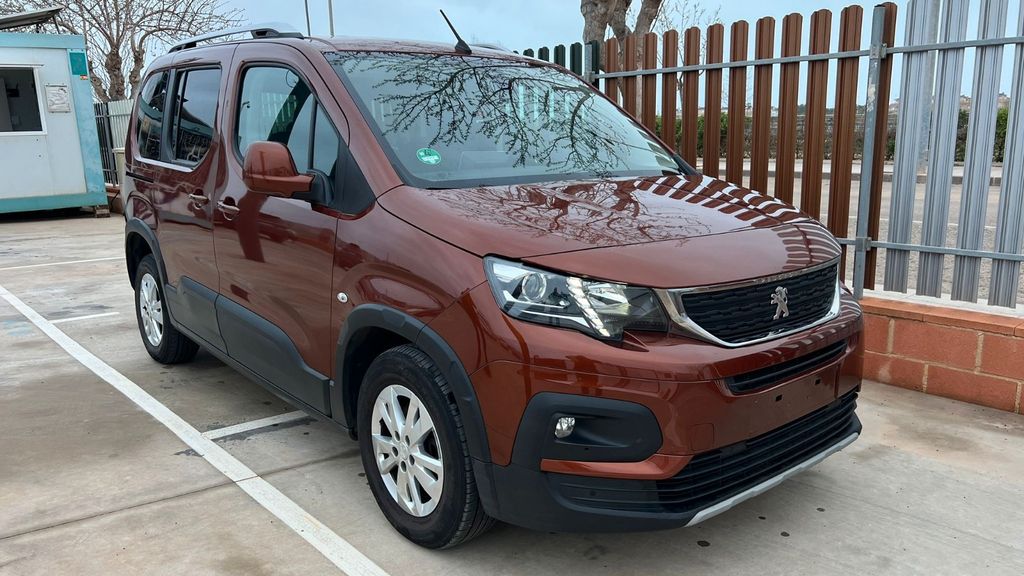 Peugeot Rifter 199.000 km 11.990 &euro; Frankfurt am Main 60326