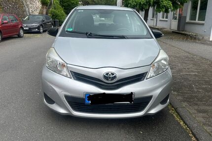 Toyota Yaris 600.000 km 1.900 &euro; Wertheim am Main 97877
