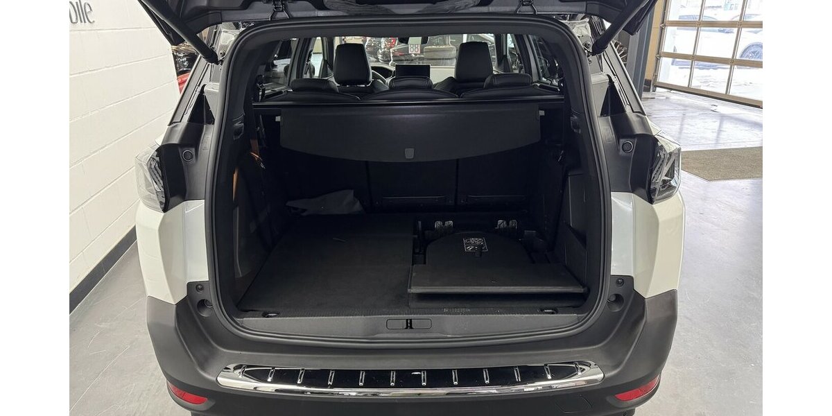 Peugeot 5008 GT Puretech 130 EAT8 1.Hand 7 Sitze 19.369 km 25.420 &euro; Lich 35423