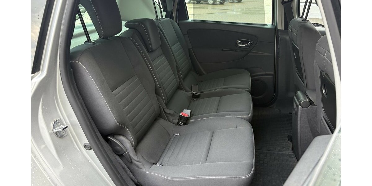 Renault Scenic III 1.5 D Limited SITZHEIZUNG/KLIMAx2/PDC 115.000 km 8.900 &euro; Villingen-Schwenningen 78054