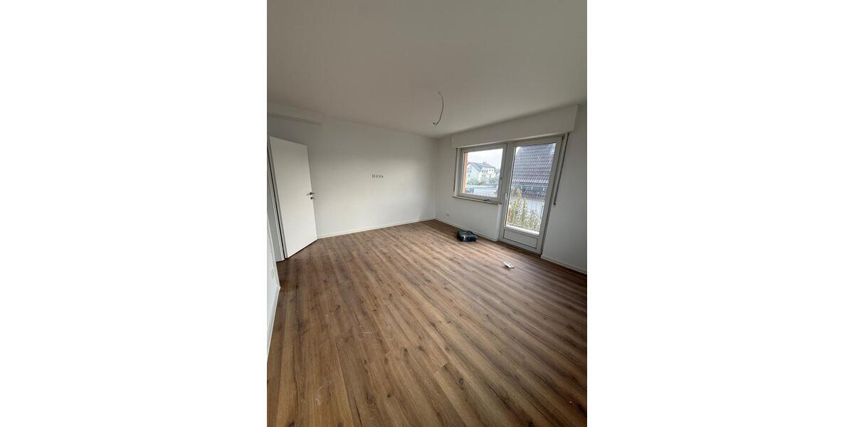 Erdgeschoßwohnung Raunheim - 2 Zimmer, 64 m&sup2;, 1.100&euro; | Angebot:25831938