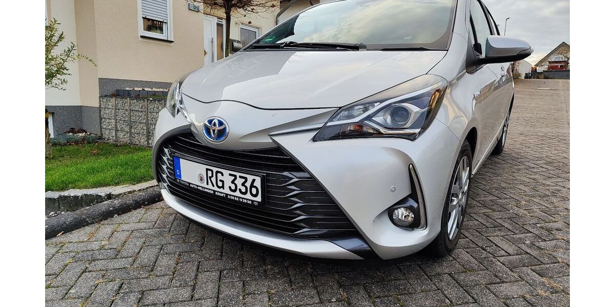 Toyota Yaris 43.000 km 13.990 &euro; Brohl-Lützing 56656