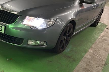 Skoda Superb 156.000 km 9.200 &euro; Panketal 16341