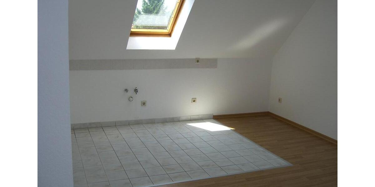 Dachgeschoßwohnung Landsberg - 2 Zimmer, 35 m&sup2;, 350&euro; | Angebot:26251789