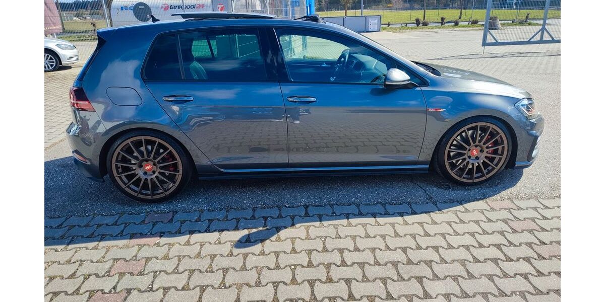 VW Golf 103.963 km 21.490 &euro; Ebermannsdorf 92263