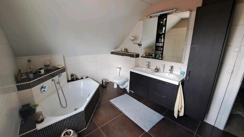 Einfamilienhaus Grimma - 5 Zimmer, 127 m&sup2;, 420.000&euro; | Angebot:26900628