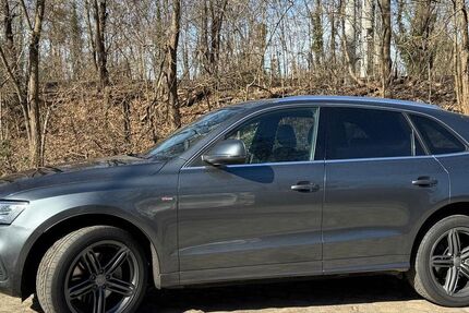Audi Q5 215.200 km 15.880 &euro; Berlin 12247
