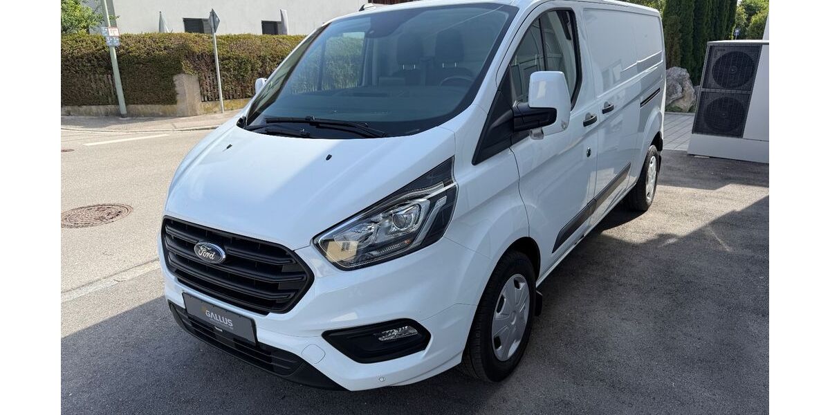 Ford Transit Custom 146.850 km 18.490 &euro; München 81827