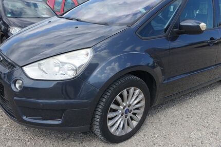 Ford S-Max 214.200 km 2.950 &euro; Neumarkt/OPf 92318