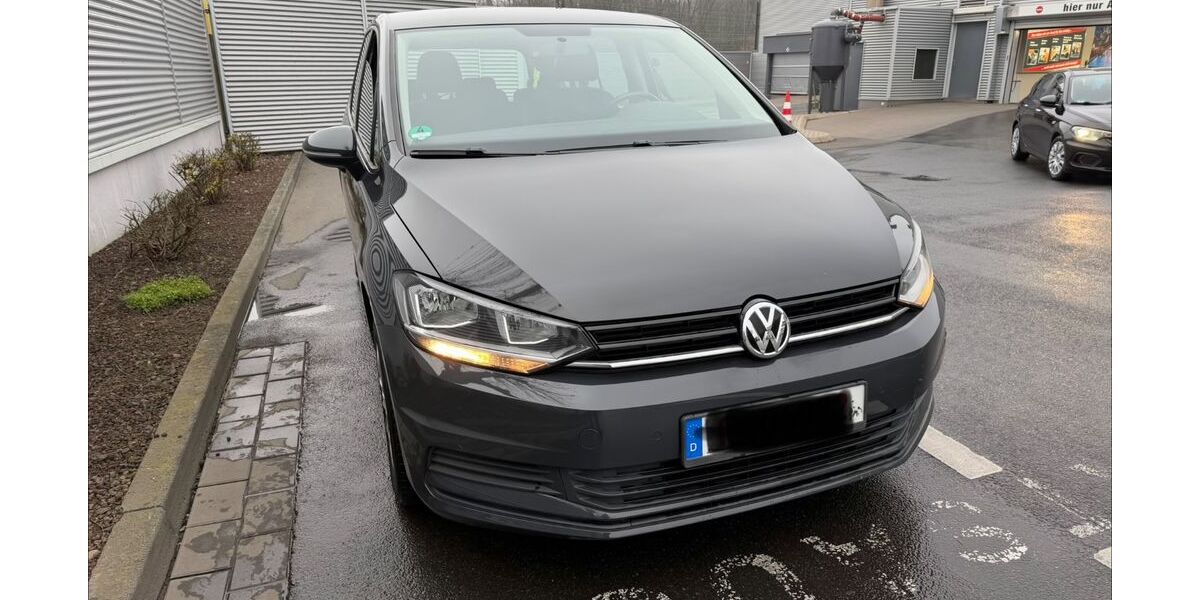 VW Touran 74.350 km 14.800 &euro; Maintal 63477