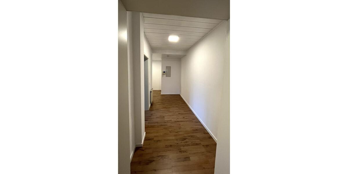 Oberhundem: 2-ZKB-Dachgeschosswohnung provisionsfrei zu vermieten (Terrasse mgl.) 2 zimmer
