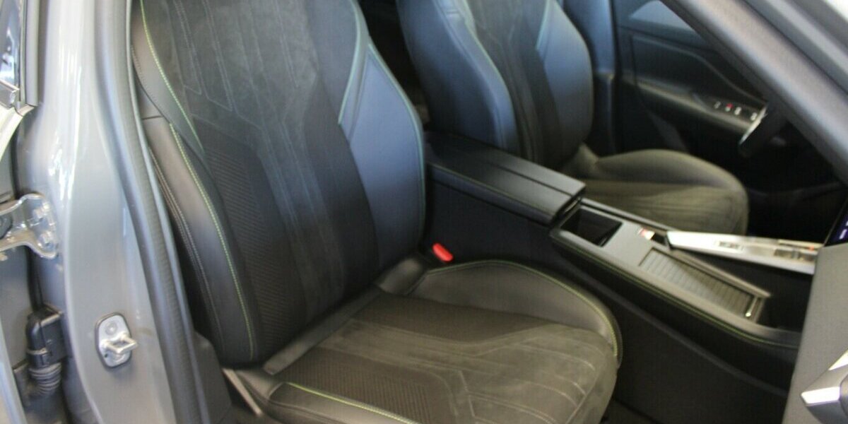 Peugeot e-308 SW Elektro 156 GT 4.919 km 28.980 &euro; Euskirchen 53881