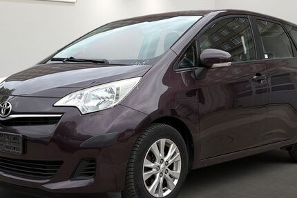 Toyota Verso 179.228 km 3.499 &euro; Berlin 12681