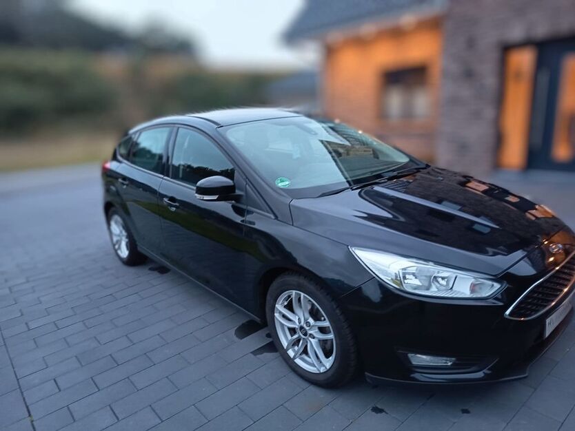 Ford Focus 238.872 km 5.700 € Neubörger 26909