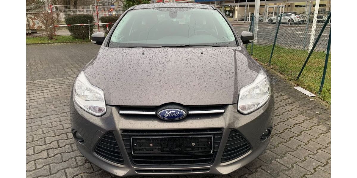 Ford Focus 108.815 km 4.999 &euro; Mainz-Kastel 55252