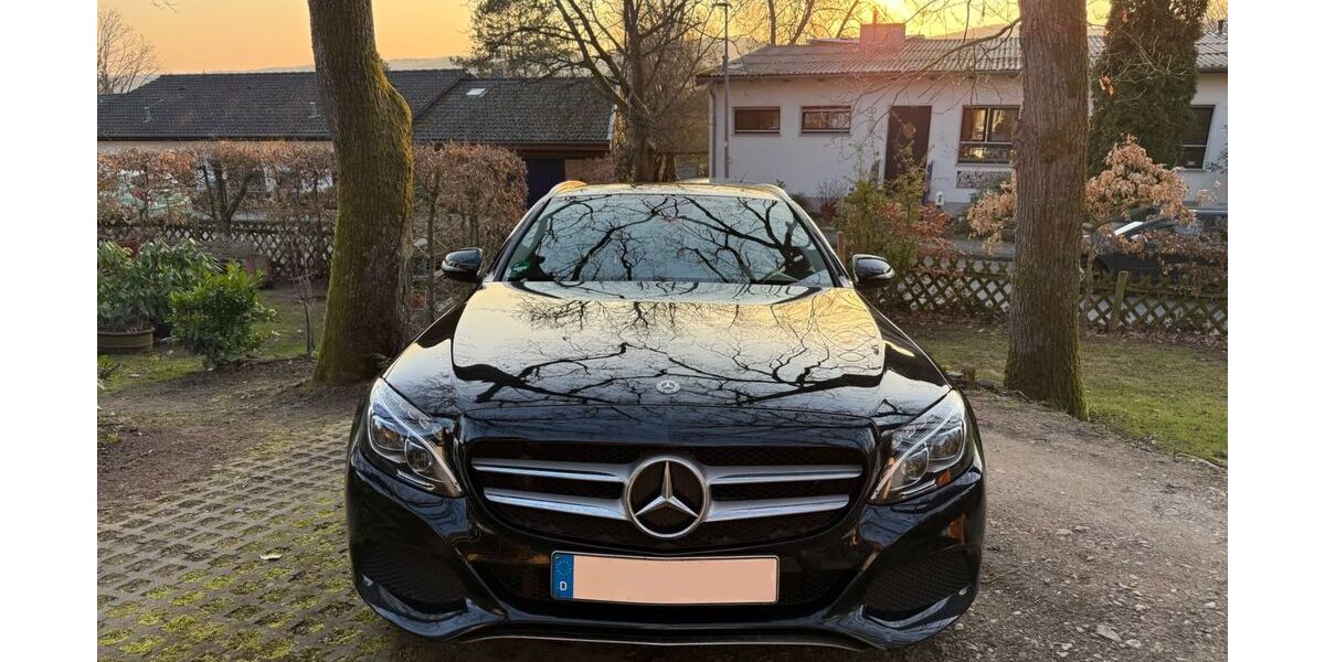 Mercedes-Benz C 250 112.475 km 17.000 &euro; Marburg 35041