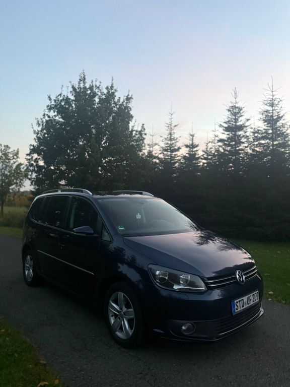 VW Touran 253.000 km 8.900 € Harsefeld 21698