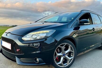 Ford Focus 128.000 km 8.990 &euro; Seedorf 78655