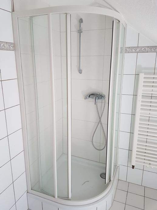 TOP!!! RENOVIERTES + TOP AUFGETEILTES + GROSSZÜGIGES DACHGESCHOSS APARTMENT in OBERHAUSEN - KLOSTERHARDT!!! 2 zimmer