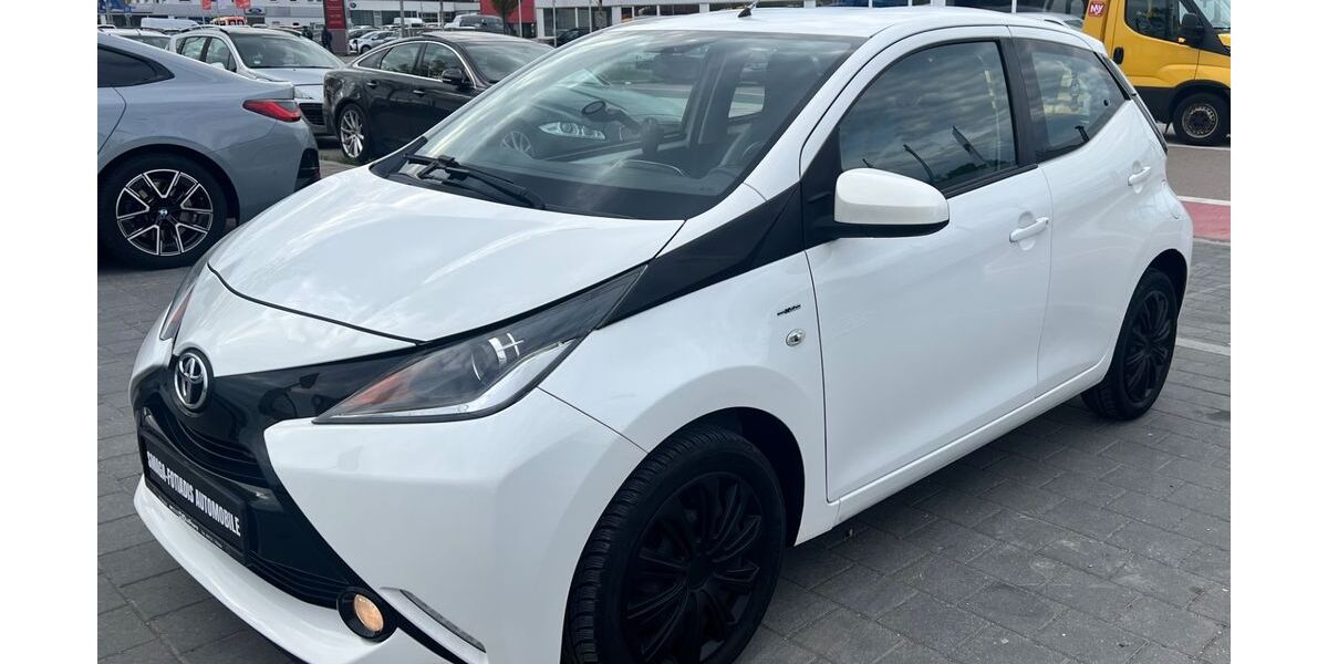 Toyota Aygo (X) 118.920 km 7.900 &euro; Nürnberg 90431