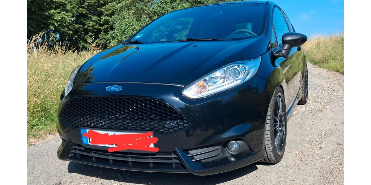 Ford Fiesta 125.500 km 9.999 &euro; Gronau 31028