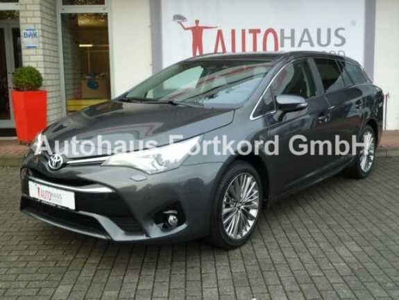 Toyota Avensis 99.980 km 16.480 &euro; Bielefeld 33689