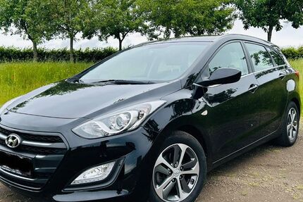 Hyundai i30 118.200 km 7.999 &euro; Aldenhoven 52457
