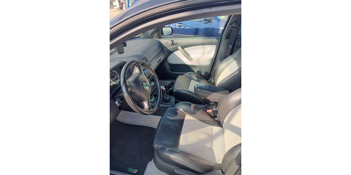 Skoda Octavia RS 170.000 km 5.900 &euro; Emden 26721