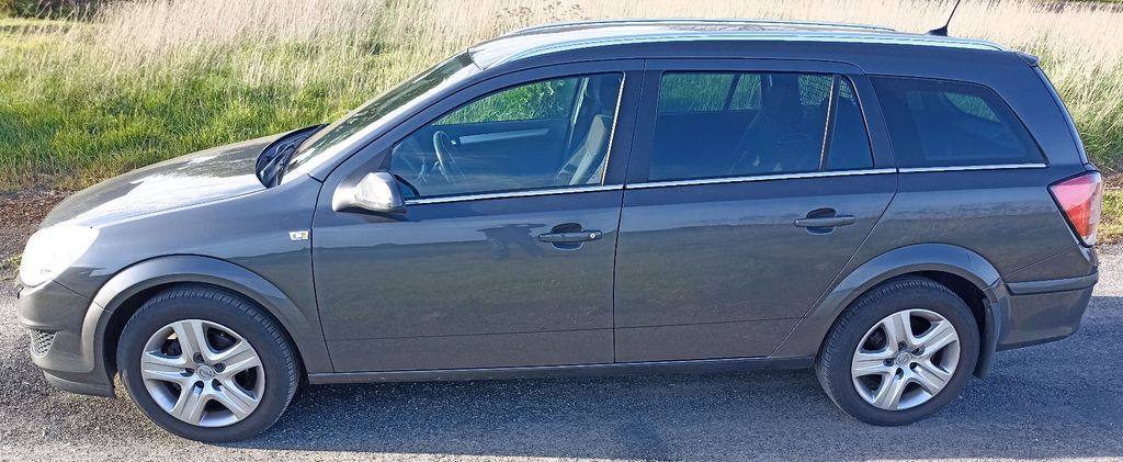 Opel Astra 289.000 km 600 &euro; Hille 32479