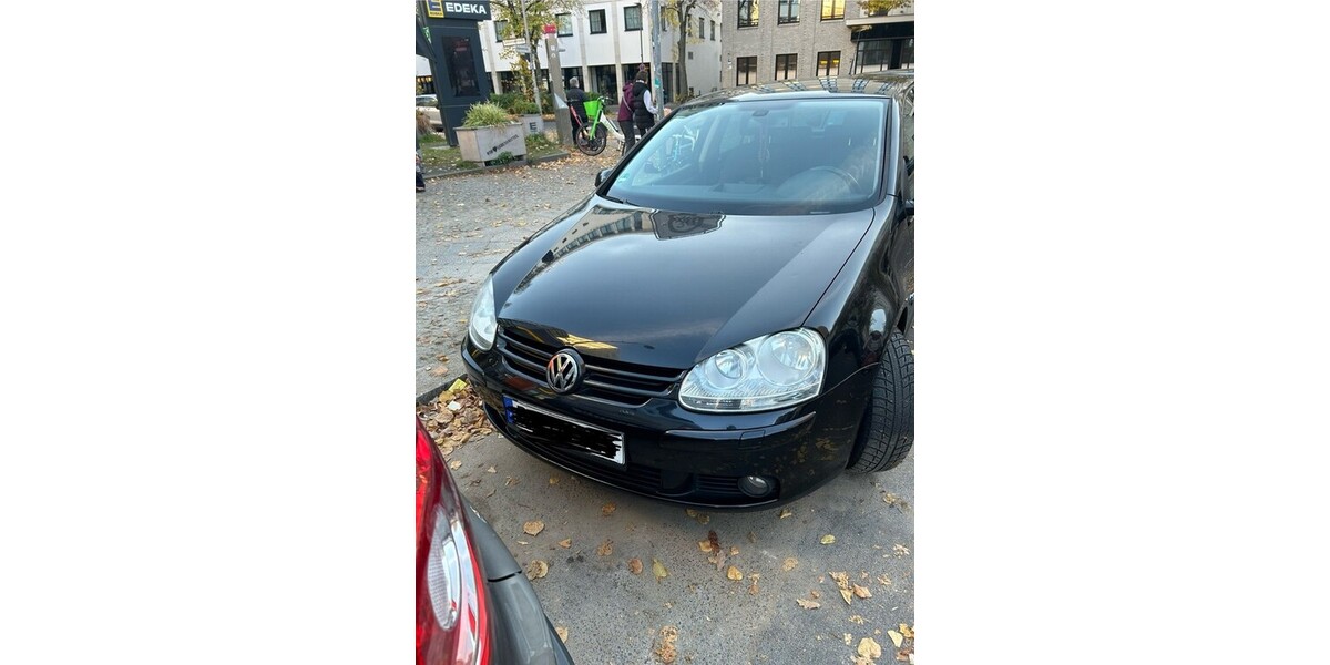 VW Golf 76.000 km 4.500 &euro; Berlin 10178