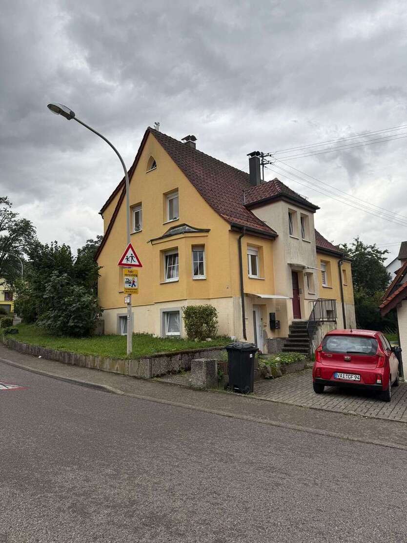 Haus zum Kaufen in Erdmannhausen 495.000 € 147 m² 6 zimmer