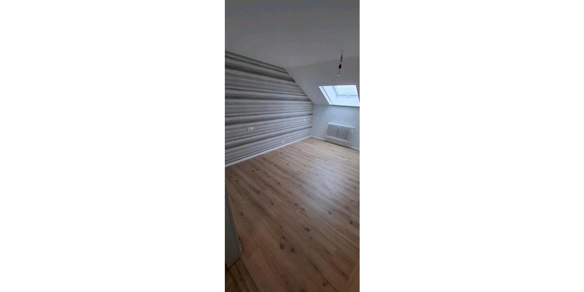 Dachgeschoßwohnung Bräunlingen - 2 Zimmer, 60 m&sup2;, 155.000&euro; | Angebot:27122392