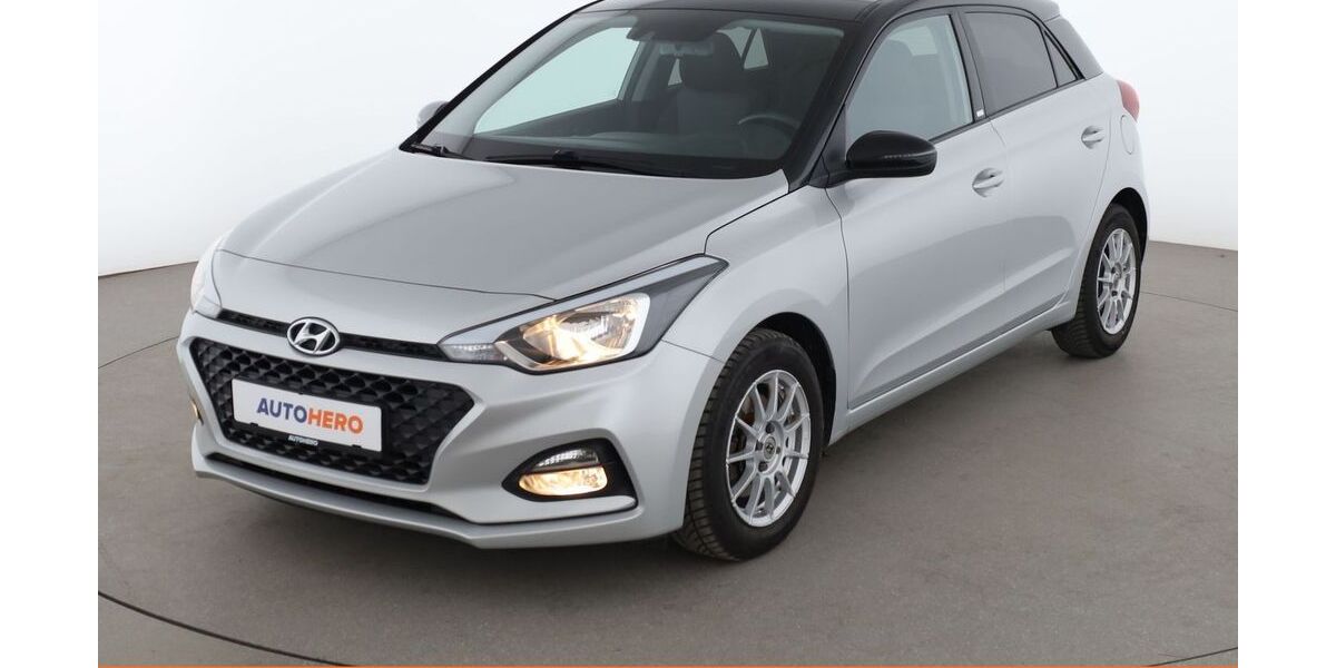 Hyundai i20 76.833 km 12.250 &euro; Dresden 01187